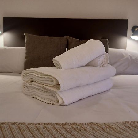 Apartamento Acogedor Junto A Calle Betis, Triana-Los Remedios Sevilla Eksteriør bilde