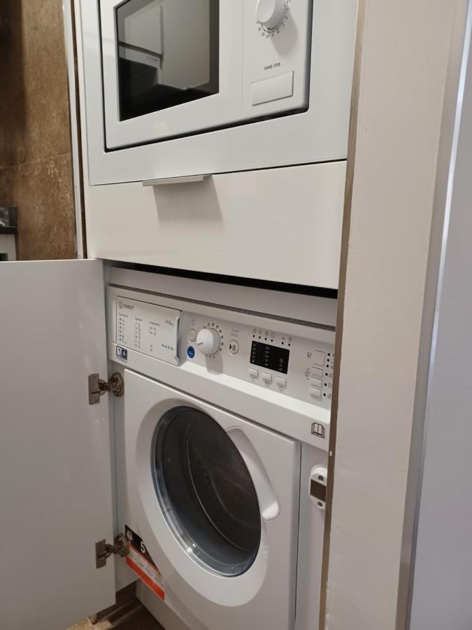 Apartamento Acogedor Junto A Calle Betis, Triana-Los Remedios Sevilla Eksteriør bilde