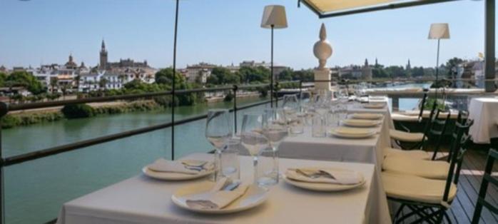 Apartamento Acogedor Junto A Calle Betis, Triana-Los Remedios Sevilla Eksteriør bilde