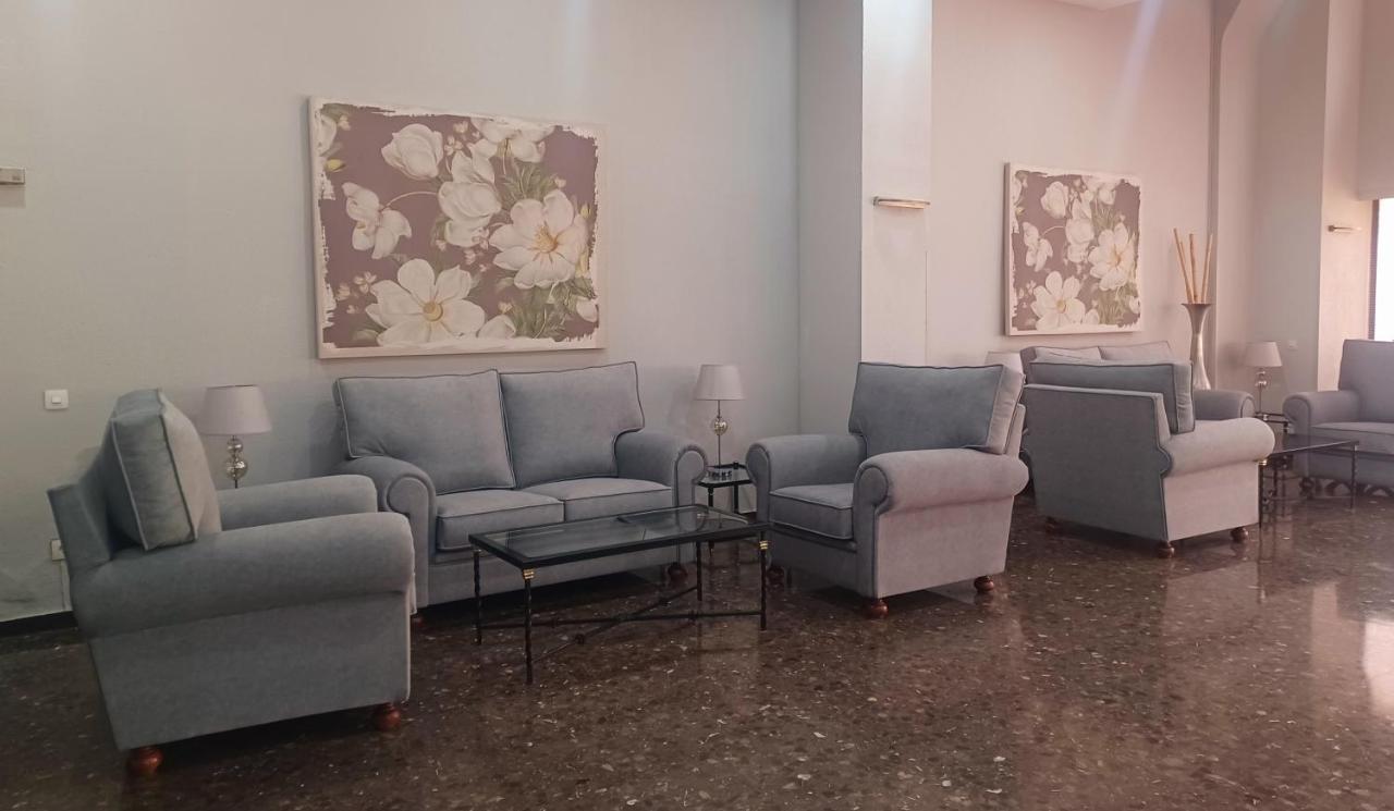Apartamento Acogedor Junto A Calle Betis, Triana-Los Remedios Sevilla Eksteriør bilde