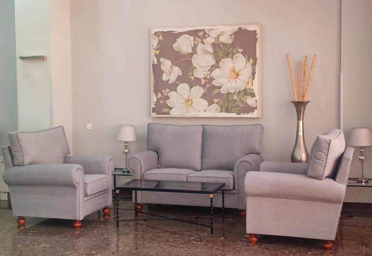 Apartamento Acogedor Junto A Calle Betis, Triana-Los Remedios Sevilla Eksteriør bilde